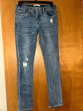 Levi's Women's Distressed Blue Skinny Jeans